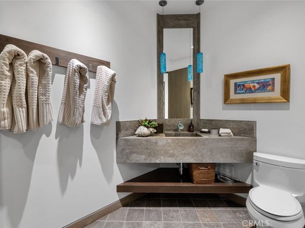 8 Beacon Bay, Newport Beach CA 92660