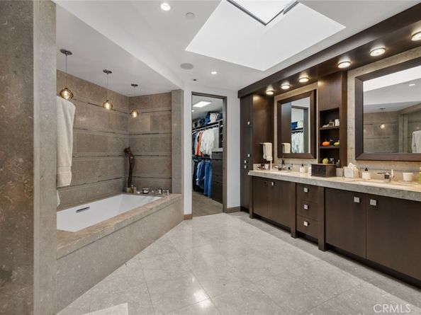 8 Beacon Bay, Newport Beach CA 92660