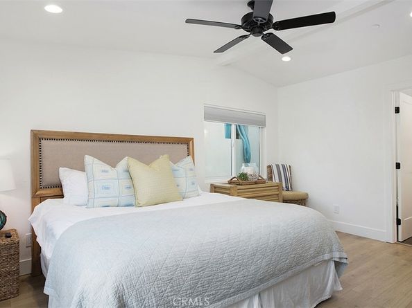 215 32nd Street, Newport Beach CA 92663