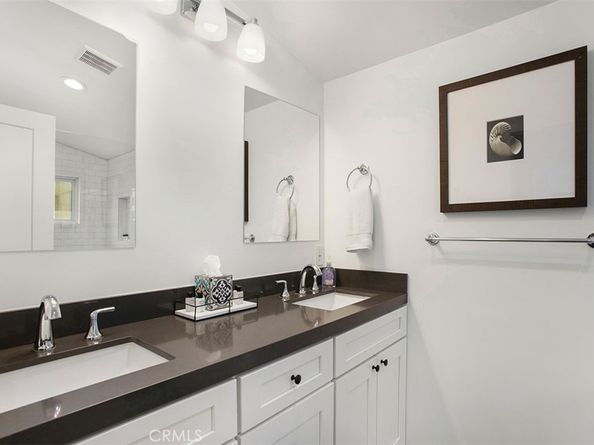 215 32nd Street, Newport Beach CA 92663