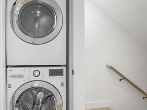 215 32nd Street, Newport Beach CA 92663