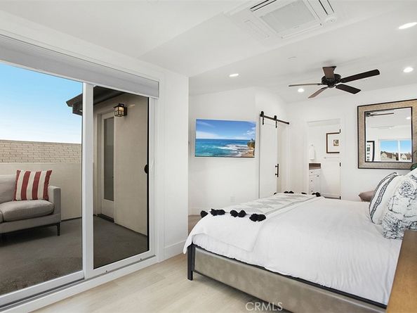 215 32nd Street, Newport Beach CA 92663