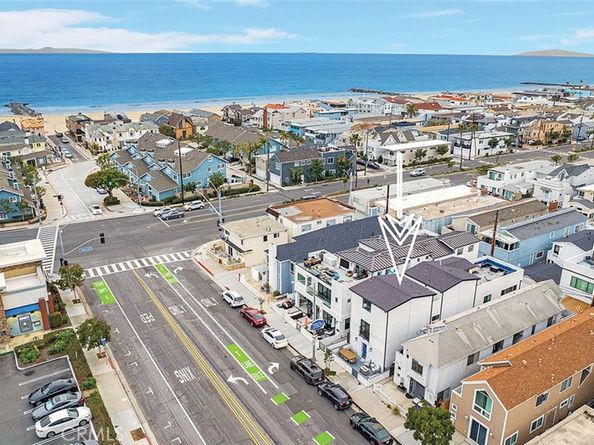 215 32nd Street, Newport Beach CA 92663