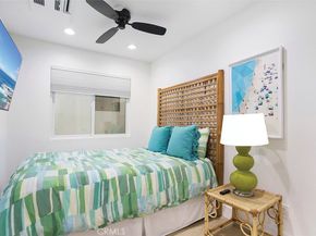 215 32nd Street, Newport Beach CA 92663