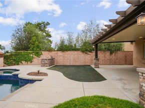 1018 W 15th Street, Upland CA 91786