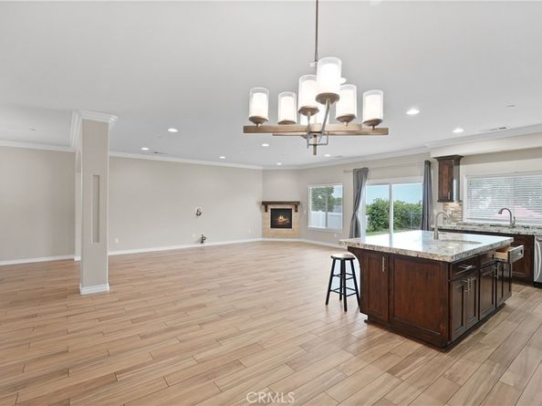 1018 W 15th Street, Upland CA 91786