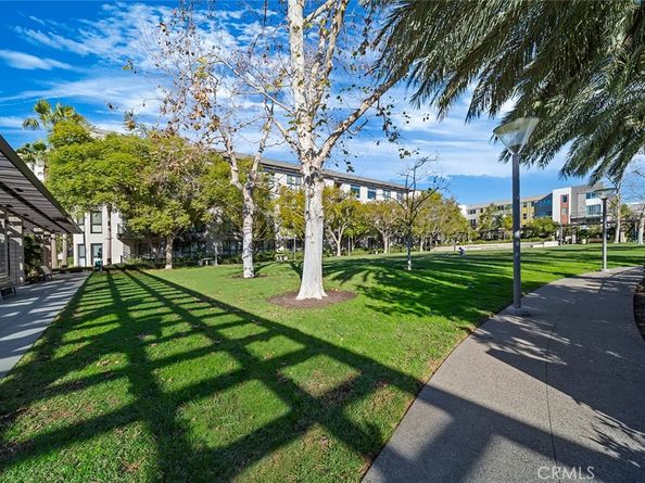 87 Waldorf, Irvine CA 92612