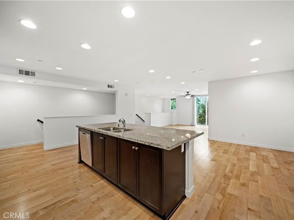 87 Waldorf, Irvine CA 92612