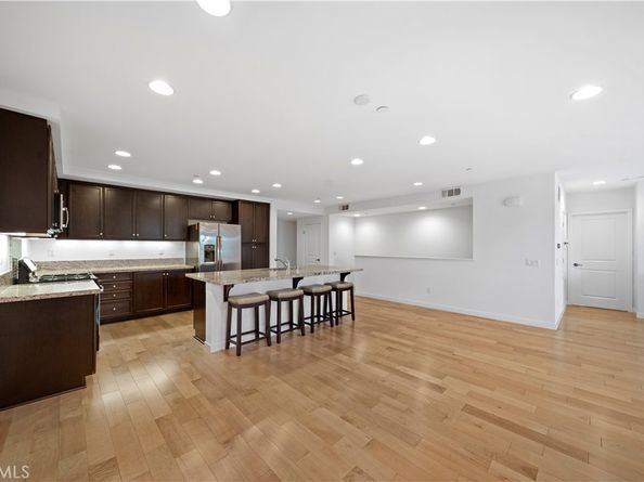 87 Waldorf, Irvine CA 92612