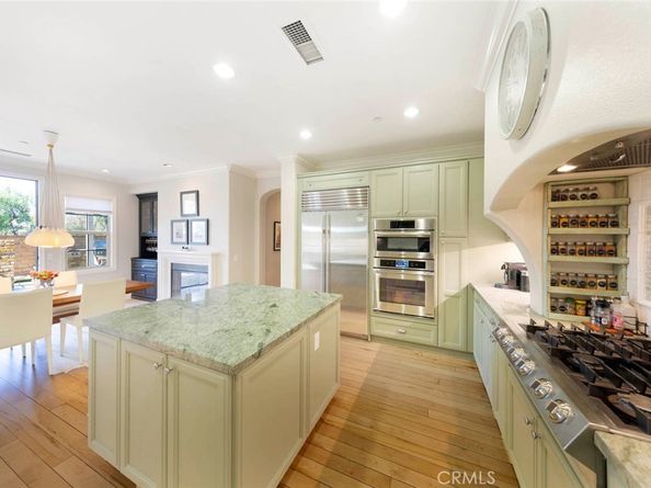 20 Ridge Valley, Irvine CA 92618