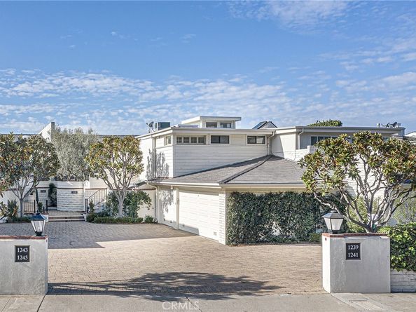 1241 Bayside Drive 209, Corona Del Mar CA 92625