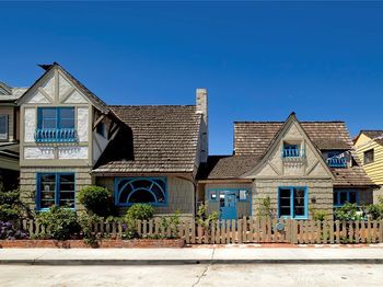 115 Apolena Avenue