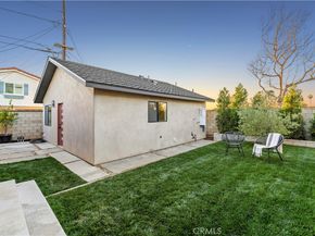 354 La Perle Lane, Costa Mesa CA 92627