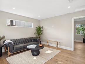 354 La Perle Lane, Costa Mesa CA 92627