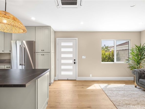 354 La Perle Lane, Costa Mesa CA 92627