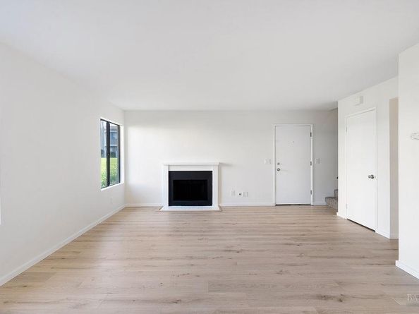 705 Hermes 5, Hercules CA 94547