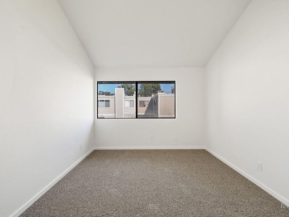 705 Hermes 5, Hercules CA 94547