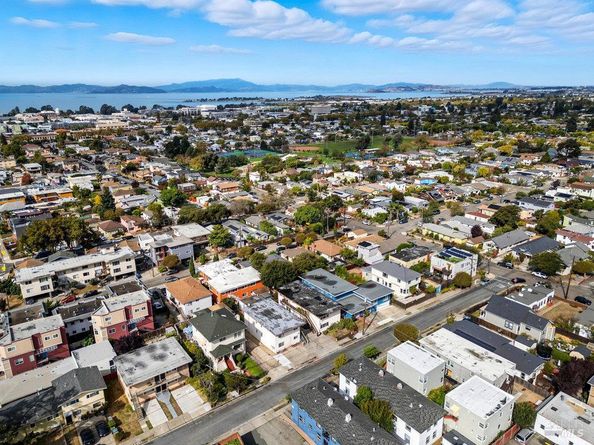 2922 Stanton Street, Berkeley CA 94702
