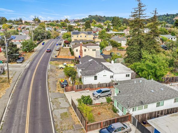 4778 E Hilltop Drive, El Sobrante CA 94803