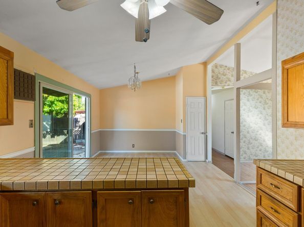 1121 N P Street, Livermore CA 94551