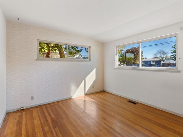 1121 N P Street, Livermore CA 94551