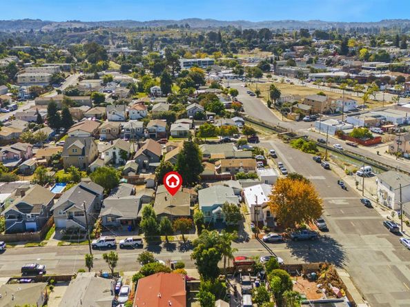 715 Mariposa Avenue, Rodeo CA 94572