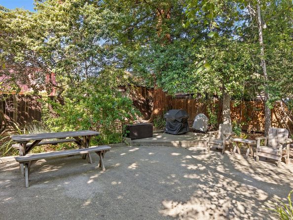 2829 Carmel Street A, Oakland CA 94602