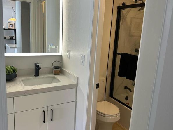 85 Vernon Street 315, Oakland CA 94610