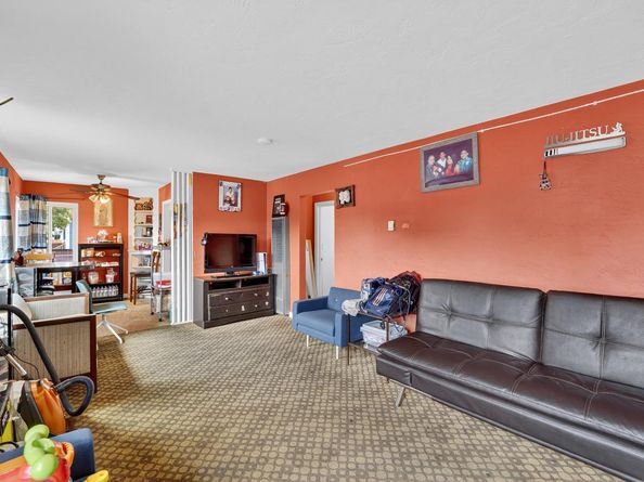 569 18th Street, Richmond CA 94801