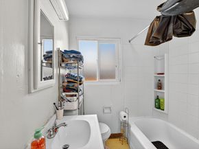569 18th Street, Richmond CA 94801