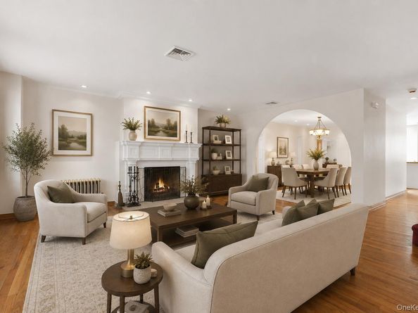 3039 36th Street, Astoria NY 11103