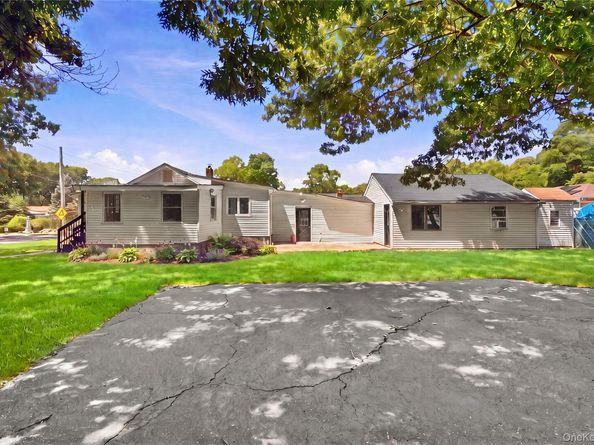 99 Green Avenue, Patchogue NY 11772