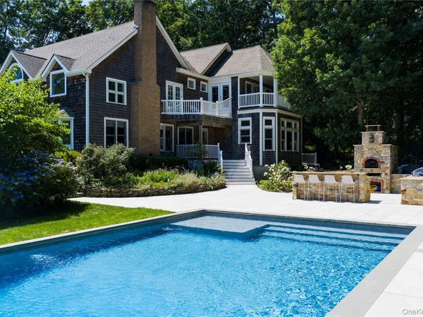 652 Noyack Path, Water Mill NY 11976