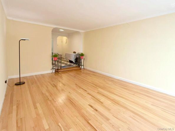 300 W 53rd Street 4K, New York (Manhattan) NY 10019