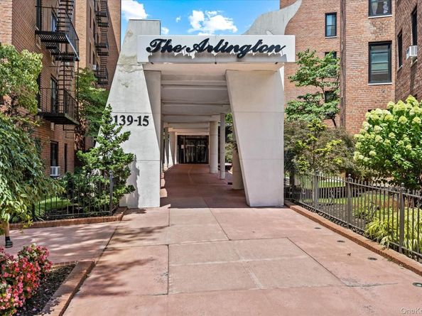 139-15 83rd Avenue 226, Briarwood NY 11435