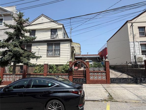 5745 57th Road, Maspeth NY 11378