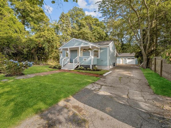 46 Barclay Road, Mastic Beach NY 11951