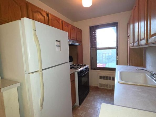 679 W 239th 3E, Bronx NY 10463