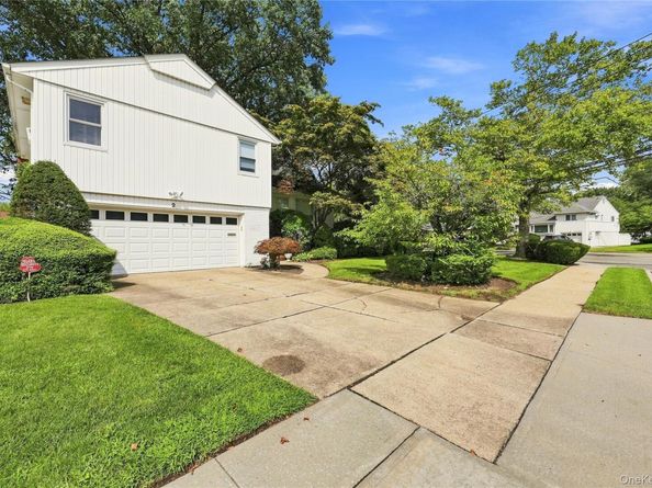 2 Longview Avenue, North Woodmere NY 11581