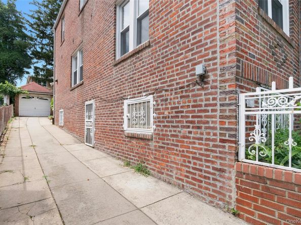 4041 Duryea Avenue, Bronx NY 10466