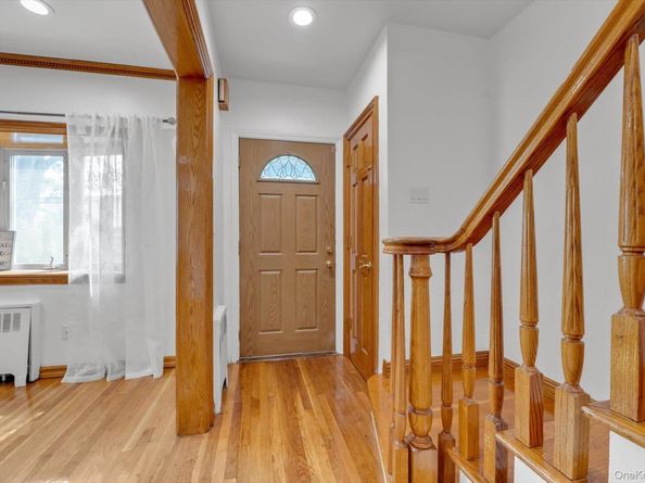 15043 21st Avenue, Whitestone NY 11357