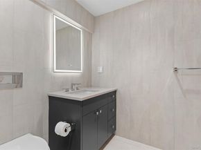 227 Ibis Court, Manhasset NY 11030