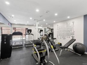 227 Ibis Court, Manhasset NY 11030