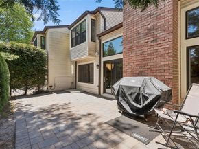 227 Ibis Court, Manhasset NY 11030