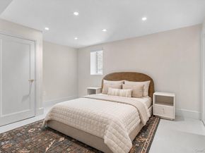 227 Ibis Court, Manhasset NY 11030