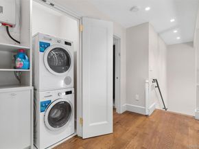 227 Ibis Court, Manhasset NY 11030