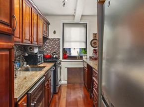 139-05 85 Drive 6E, Briarwood NY 11435