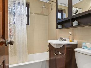 139-05 85 Drive 6E, Briarwood NY 11435