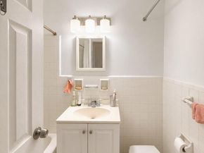 14470 41 Avenue 4, Flushing NY 11354