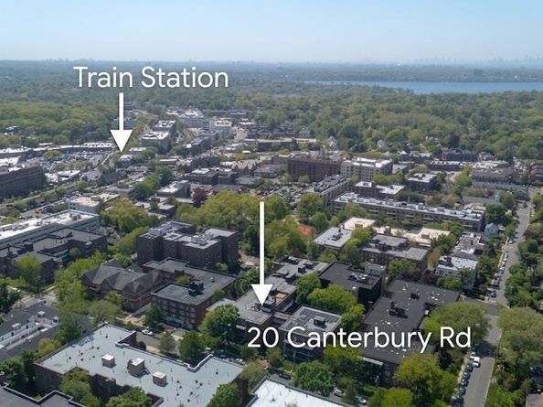 20 Canterbury Road 1P, Great Neck NY 11021